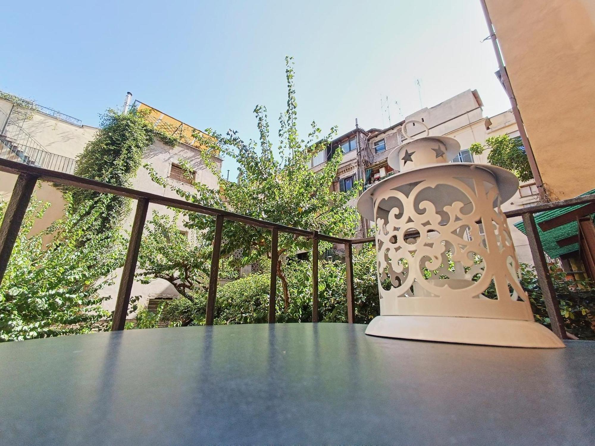 Mini Studio Con Balcone A Piazza Del Popolo Rome Luaran gambar